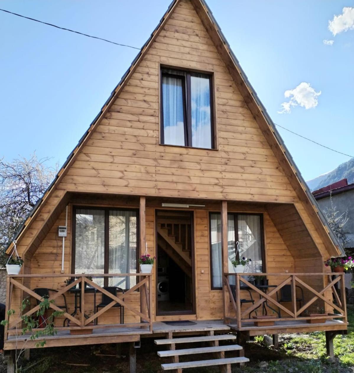 Guesthouse Venera Местія Екстер'єр фото