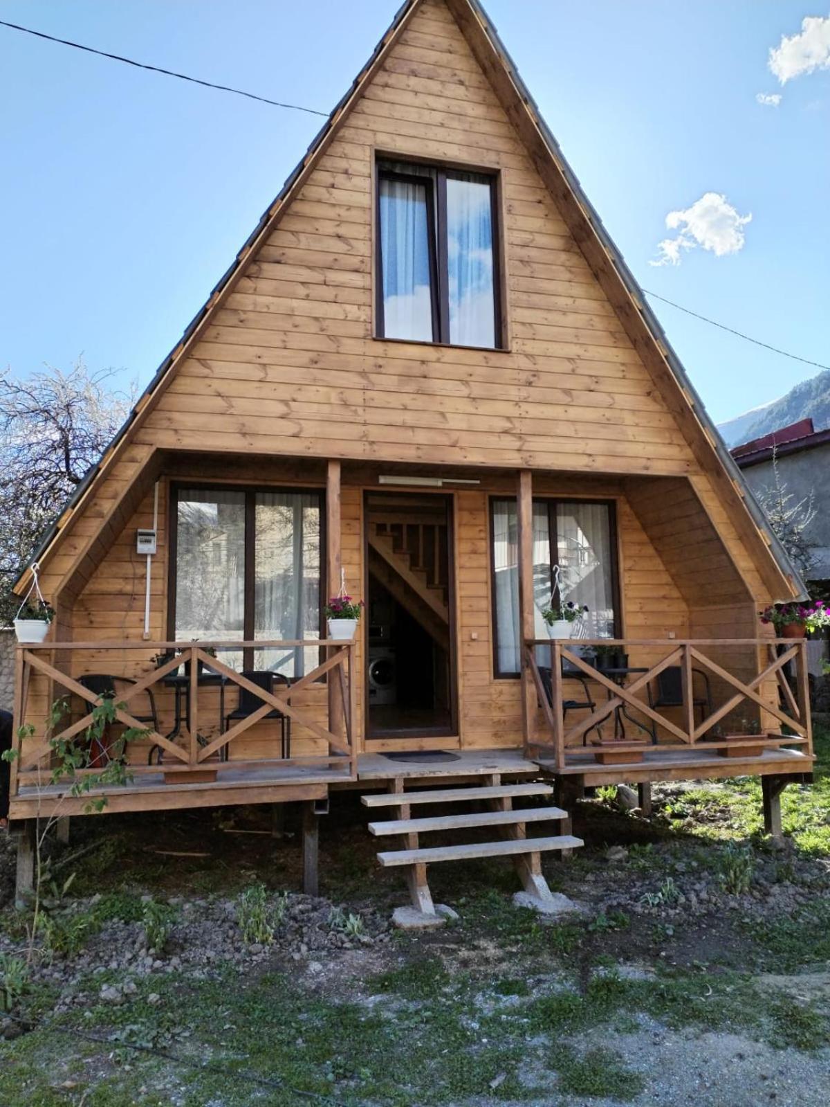 Guesthouse Venera Местія Екстер'єр фото